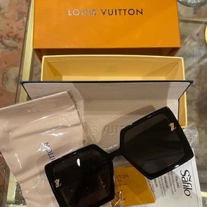 LV sunglass large size